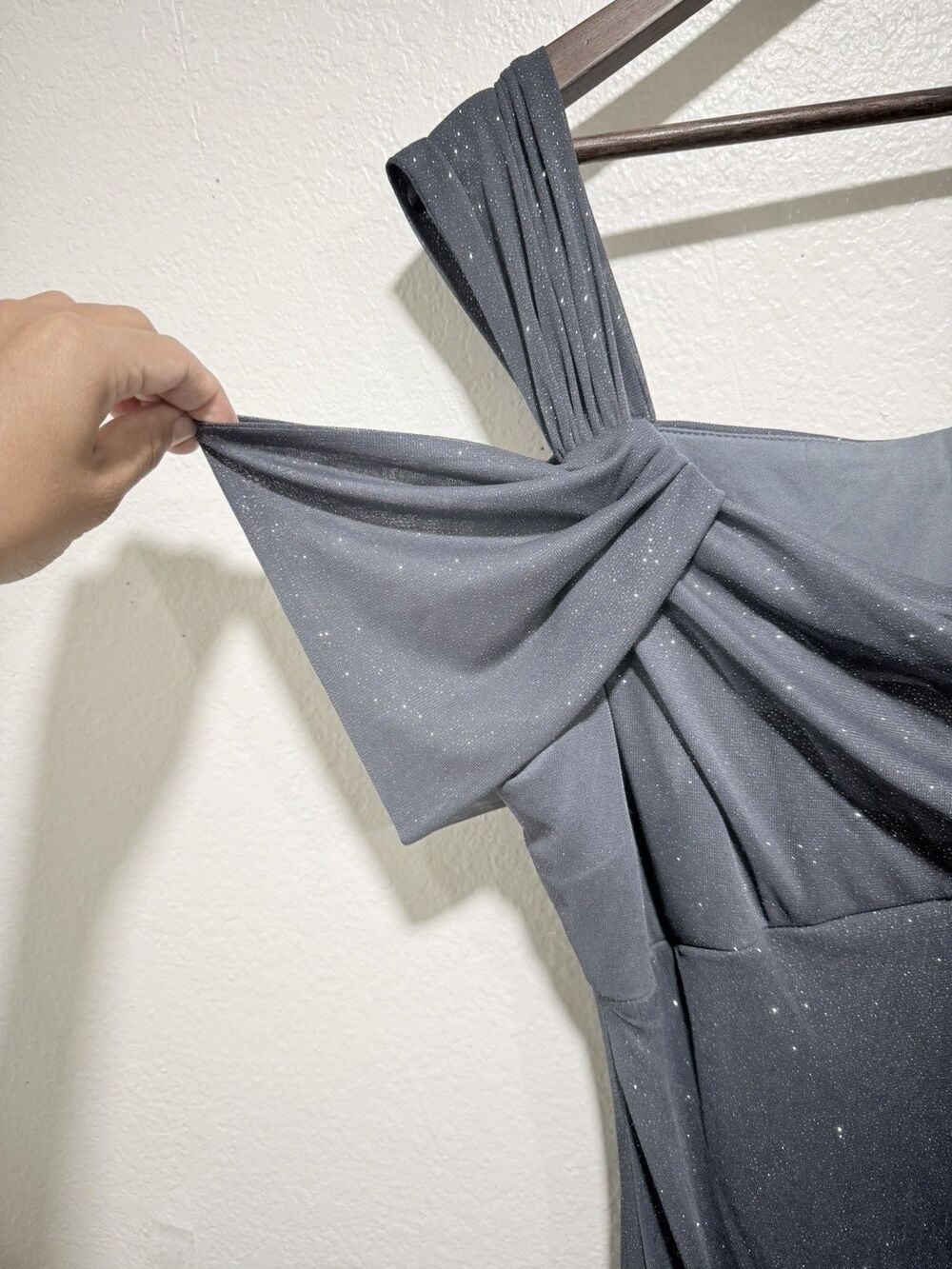 Alex Evenings Gray Glitter Draped Cowl Neck Sleeveless Long Gown Size 16 - Picture 13 of 13
